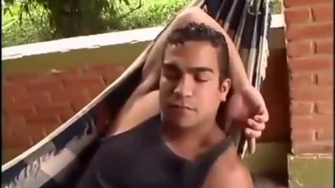 Shaylene Opens her throat For goo