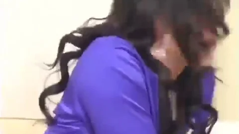 weenie Loving shemale In heels