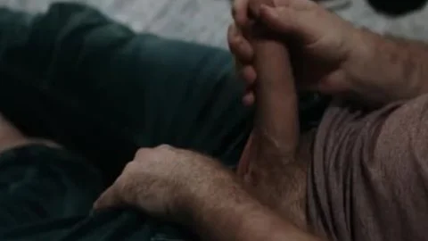 sheboy Daisy Grabs Pierce Taylors weenie
