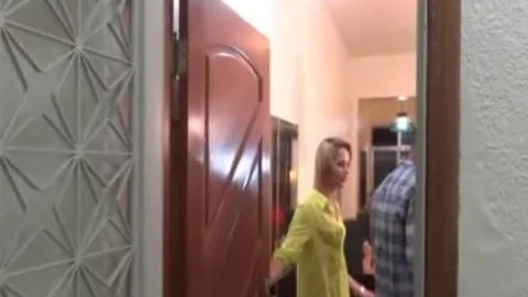 blond ladyboy Bonekinha bonks Her Plumber