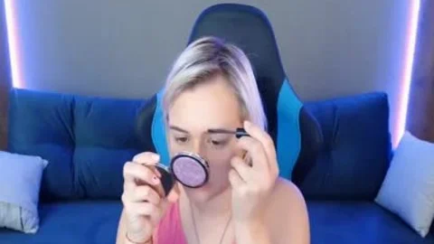 Emilycuty Live cam Show