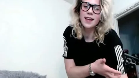 Petite lady-man cutie In  Glasses Stroking Her large penis Until she sperm Shottting