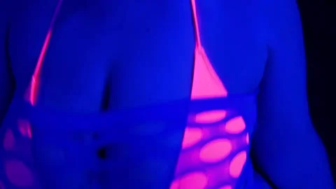 mama Is A Rave villein: Mesmerize Bukkake
