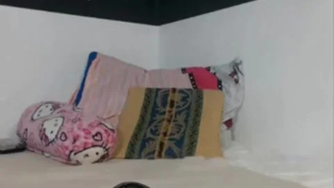 Teenager sheboy Surfing The Internet