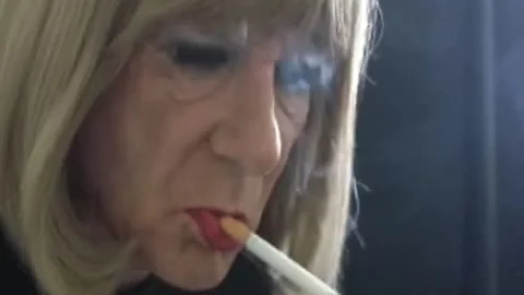 Fetish Smoking Samantha