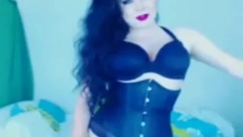 busty Lady In Corsette Cums