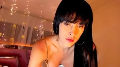 Natural tranny Playing Her ramrod With Her Audience