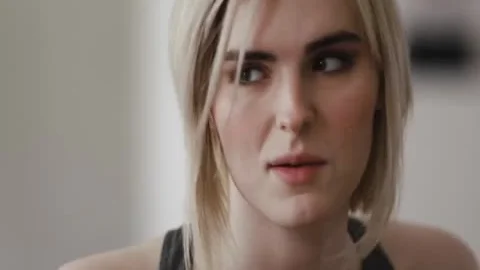 Ella Hollywood receives banged