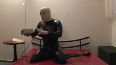 Rubber Kigurumi Having Electro pleasure