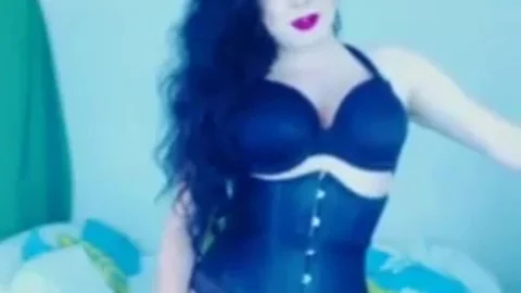 busty Lady In Corsette Cums