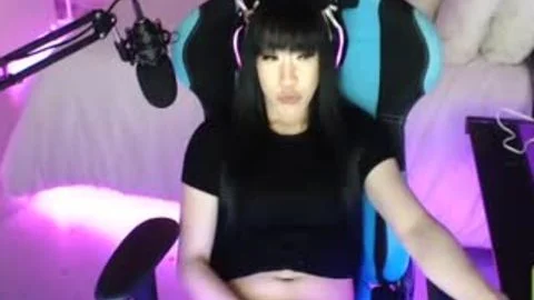 So Many Messy sperm Squirts From pretty Pinay tgirl