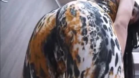 tranny Raphaely stroking And Peeing P3