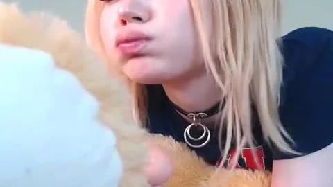 you gotta Love Girlz And Their toys