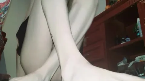 Trap Has A Handsfree Sissygasm Using fake penis