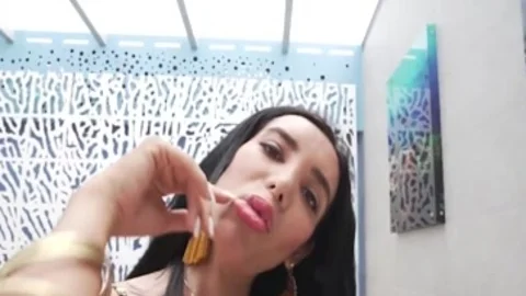 latina ass Trans Shows enormous wazoo before unprotected