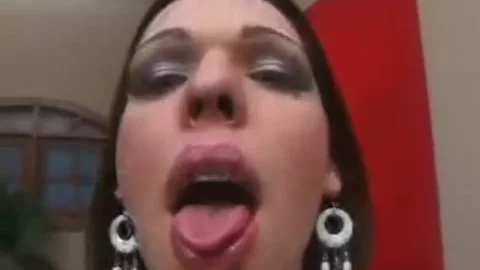 One penis For Hungry Brunettes