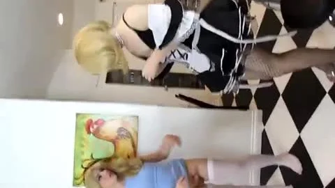 Gurl hammers Gurl In The Kitchin.