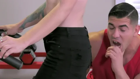 Trans Angels - American Lena Moon really enjoys hard slamming
