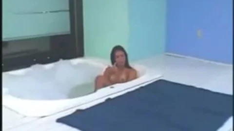 mad Sthellos manmale pounding After Tthellos man bath