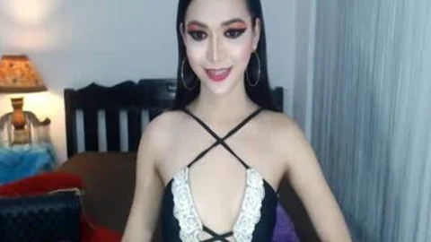 tranny In black bathroom Suit Wants u