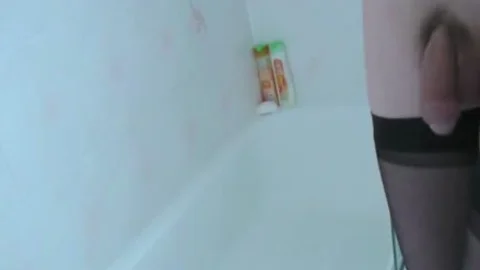 Bubble bath Jerking Session With sexy oriental lady-man