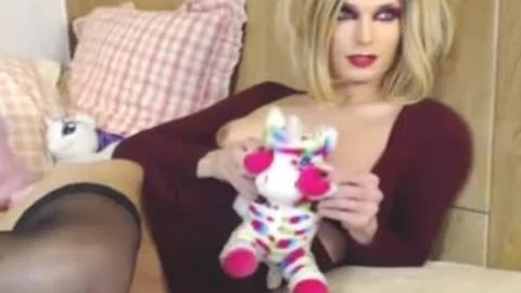 yummy juicy TS Sissy Cat