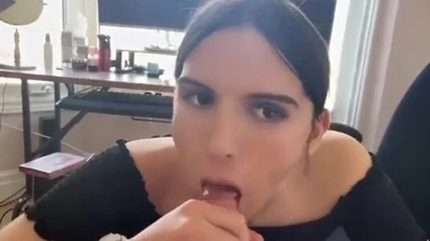 Taylor Maxx Pov Trans fellatio Facial