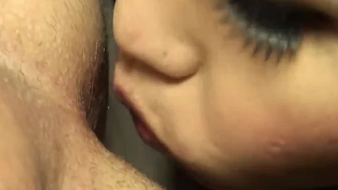guy plows ladyboy
