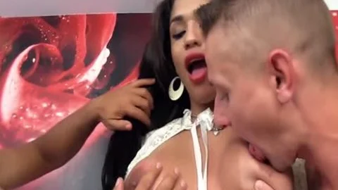 tranny threesome raw