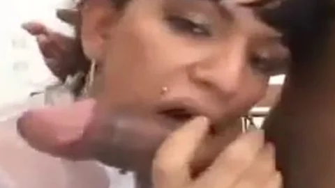 tranny In A 3some