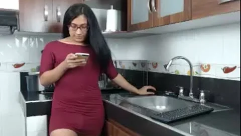 Skarleethh web camera clip July 10, 2018