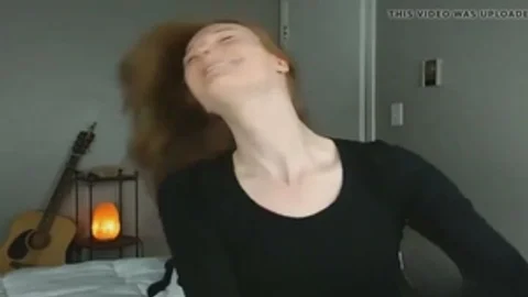 pretty tranny Pleasures Her sleazy booty