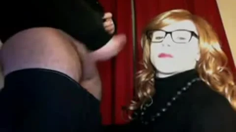 Crossdresser Wordt Hard Geneukt