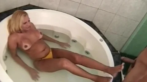 dirty Tub oral-sex - Trans Sex Films
